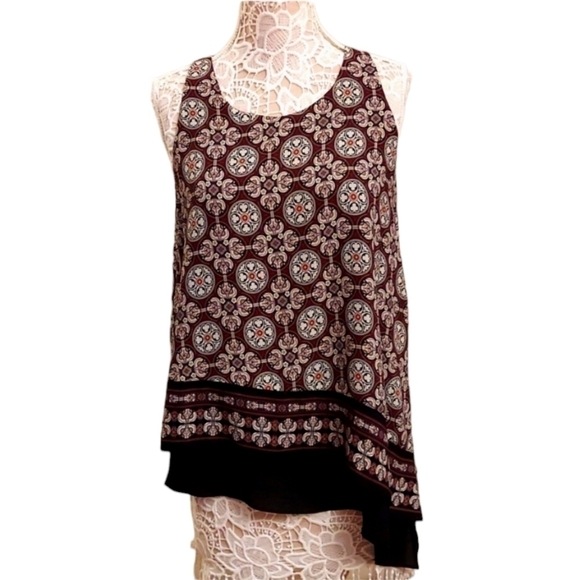 MAX STUDIO Asymmetrical Printed Sleeveless Layered Top - Picture 1 of 9